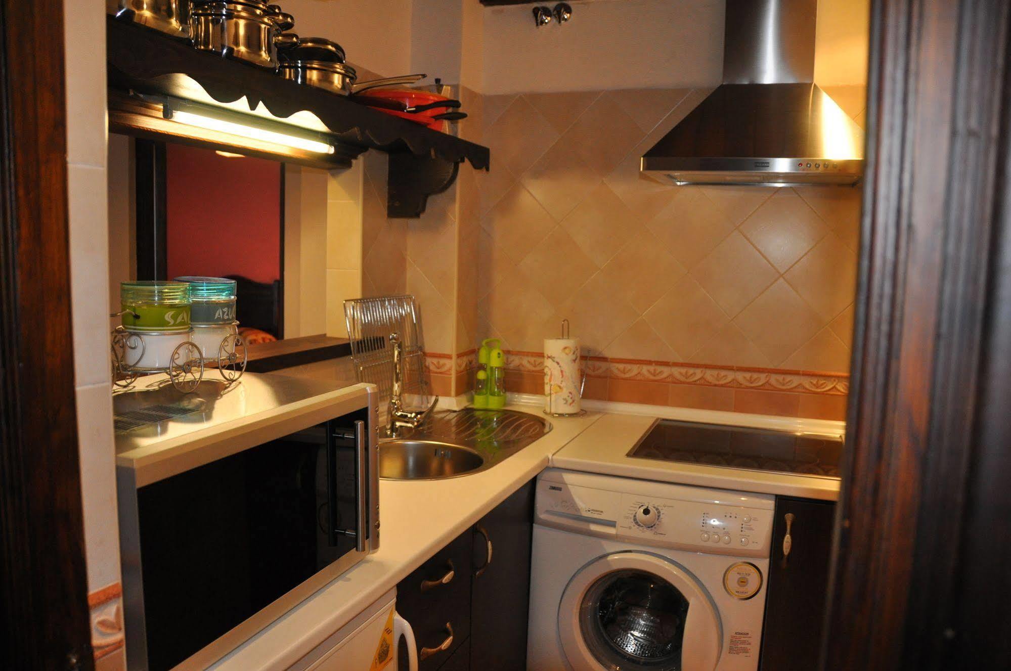 Apartamentos El Mirador Del Soto Sotoserrano ภายนอก รูปภาพ